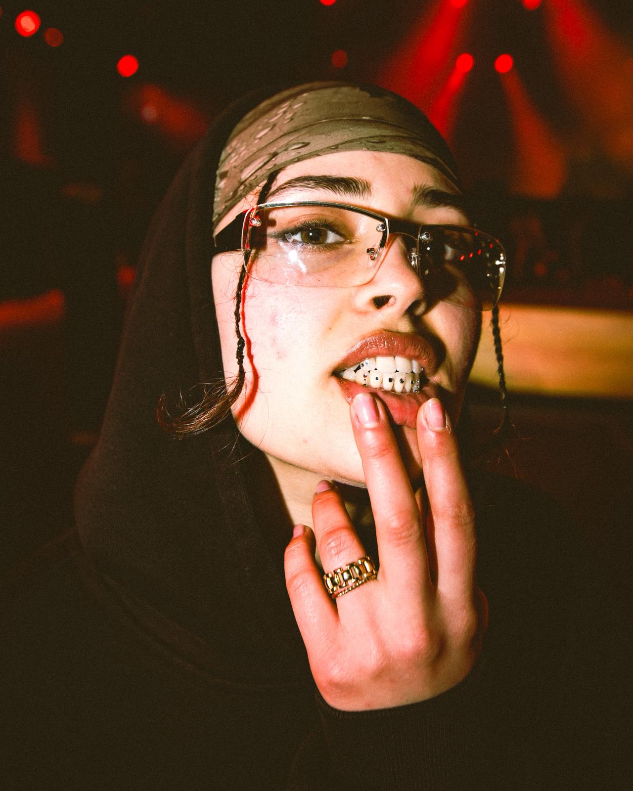 an image of an artist